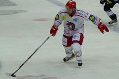 Václav Varaďa v zápase Vítkovice - Třinec