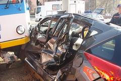 V Ostravě se srazilo auto s tramvají