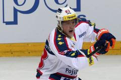 Hokejista Pardubic Aleš Hemský v 5. kole Tipsport extraligy 2012/13 s Kladnem.