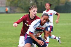 AC Sparta Praha - Olympique Lyon, ženy (Rosanová a Ringelová).