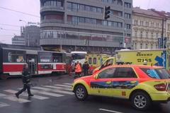 Srážka tramvaje a autobusu na Florenci