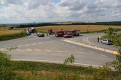 Srážka cisterny se 4 auty