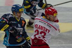 Denis Rehák a Jiří Polanský v zápase Vítkovice - Třinec