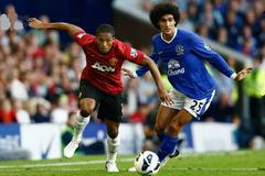 Utkání 1. kola anglické Premier League 2012/13 mezi Evertonem a Manchesterem United