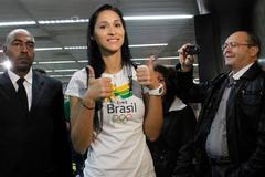 Brazilská volejbalistka Jaqueline Carvalhová po návratu z OH 2012