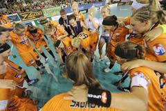 Florbalistky Herbadentu SJM Praha 11 se radují z vítězství na Czech Open