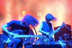 Colours 2011 - Mono hráli nahlas stereo