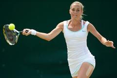 Wimbledon: Klára Zakopalová v zápase s Franceskou Schiavoneovou