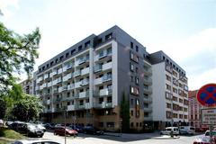 28. Rekonstrukce domu s pečovatelskou službou, Roháčova 24,26, Praha 3