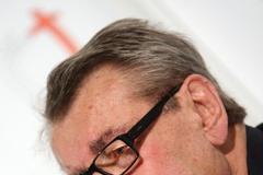 Světová premiéra ve Varech: Formanova Dobře placená procházka