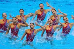 Synchronizované plavání na OH 2012 v Londýně.