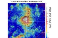 Na Marsu chumelí. Družice zahlédla mraky a vánici