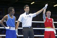 olympiáda - box - kamerun - essomba