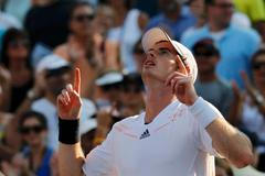 Britský tenista Andy Murray se raduje z vítězství nad Španělem Felicianem Lopezem ve 3. kole US Open 2012.