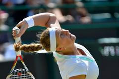 Wimbledon: Petra Kvitová v zápase s Varvarou Lepčenkovou