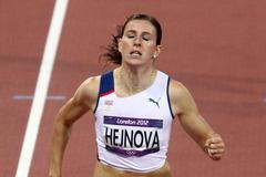 Česká překážkářka Zuzana Hejnová během bronzového finále OH 2012 v Londýně.