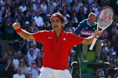 Roger Federer se raduje z postupu v semifinále OH 2012