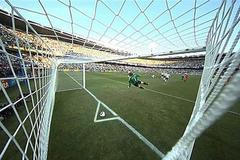 Gól Lamparda v osmifinále MS 2010 proti Německu, který ale rozhodčí neuznali