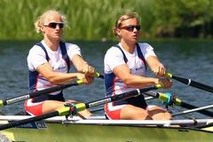 Sestry Antošovy, veslování