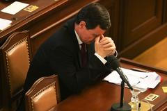 rath ve sněmovně - hlasování o vydání