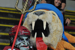 FOTO Premiérový večer KHL v Praze. Lev má první kořist