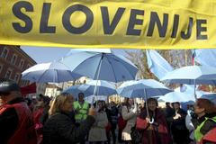 Slovinsko - protesty proti škrtům v Lublani