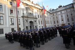 Hradní stráž na slavnostním nástupu