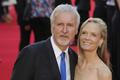 Premiéra Titanicu 3D Londýn - James Cameron a Suzy Amis