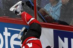 Souboj Sbisy s Atkinsonem v zápase USA - Švýcarsko