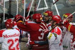 FOTO Úspěšný obrat Slavie. Bez Červenky i bez fanoušků