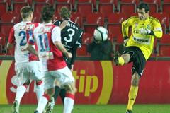 Fotbalisté Slavie Praha v utkání 11. kola Gambrinus ligy 2012/13 proti Příbrami.