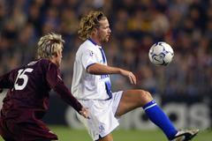 LM Sparta Praha - Chelsea, září 2003: Radoslav Kováč - Emmanuel Petit