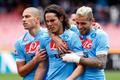 Neapol vs. Pescara, italská Serie A (Inler, Cavani, Behrami)