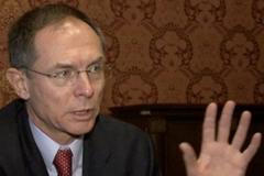 Jan Švejnar - v kolika letech půjdeme do důchodu?