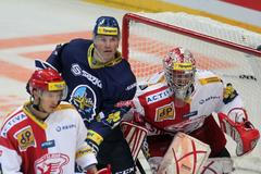 Kladno vs. Slavia, extraligový duel v O2 aréně - Jaromír Jágr a Kopřiva