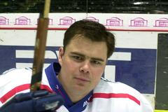 FOTO Zlatý bek, kajakář i milovník golfu. Špaček skončil