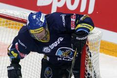 Oslava v tříšti skla.