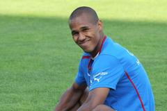 Český fotbalový reprezentant Theodor Gebre Selassie během tréninku před přípravným utkáním s Finskem v sezóně 2011/12.