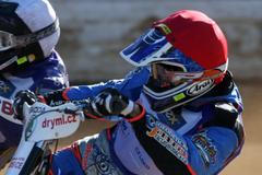 Smykem pro Zlatou přilbu. V Pardubicích závodí nejen koně