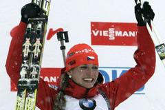 Česká biatlonistka Gabriela Soukalová se raduje vítězství ve Slovinsku