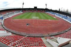 FOTO Pelta kupuje zchátralý Strahov. Nespadne mu na hlavu?