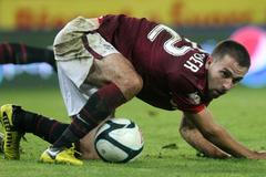 Fotbalista pražské Sparty Josef Hošbauer v utkání 9. kola Gambrinus ligy 2012/13 se Slávií.