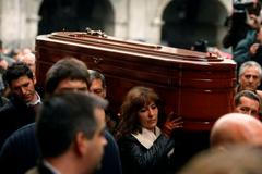 Pohřeb Isaiase Carrasca