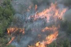 Řecký ostrov Chios zachvátil požár