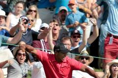 VIDEO Woodse nezastavila ani vysoká tráva