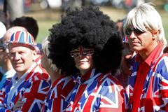 VIDEO Šílení fanoušci v Americe. Golfisté hráli i za ohlušujícího řevu