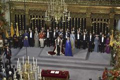 Abdikace Beatrix a korunovace Willema-Alexandera