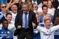 José Mourinho se raduje z výhry Chelsea nad Hullem