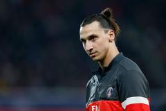 Zlatan paroduje rozhodčího