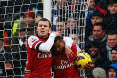 Wilsher a Walcott v utkání Chelsea - Arsenal